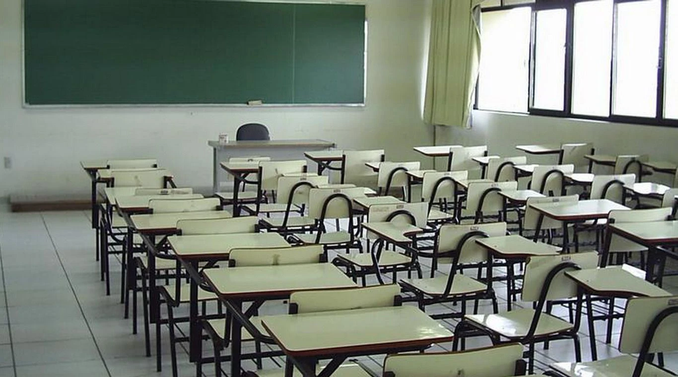 aula-vacia-grande.jpg.png Paro nacional docente: colegios privados también sin clases