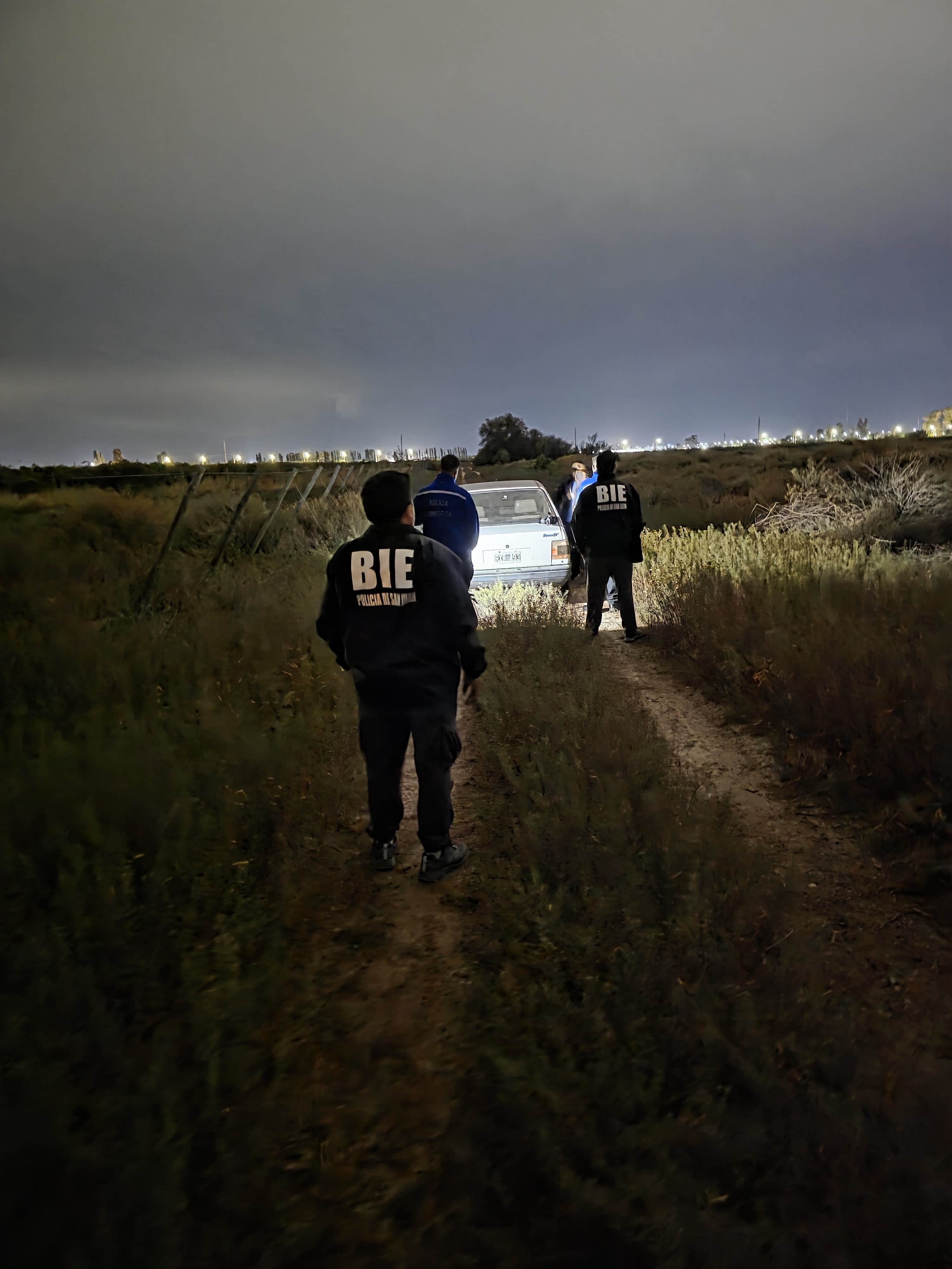 POLICIALES: delincuentes robaron un automóvil para luego dejarlo abandonado
