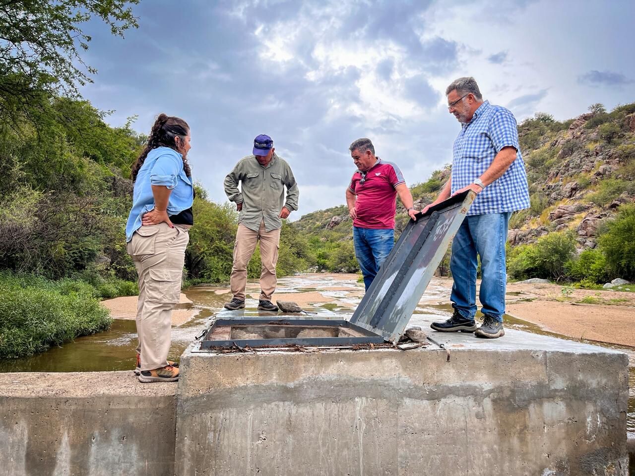 Intervención del Ministerio de Agua y Energía en el sur provincial – Regularizan el sistema de distribución de agua en La Callana