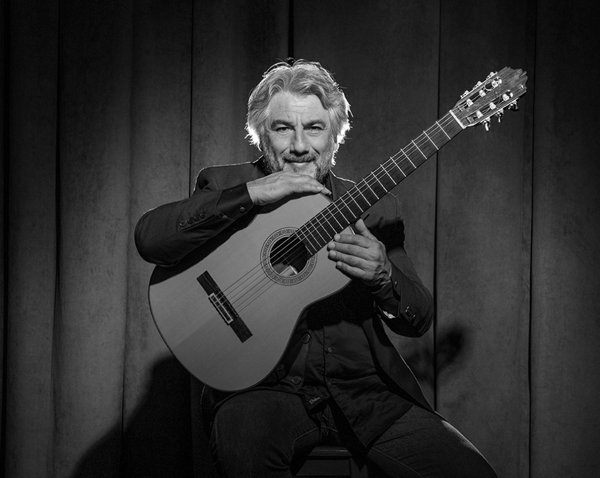 Héctor Bacci presenta Los Caminos en el Teatro Angel Alonso antes de su gira por Europa