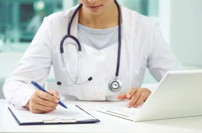 Éxodo médico policial: se suman cinco bajas en tres regionales