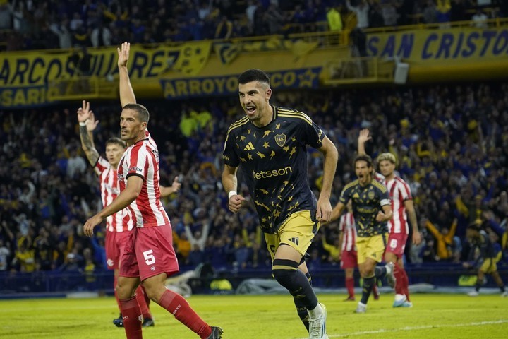 Boca se subió a la punta. Racing ganó, goleó, gustó y se puso en carrera