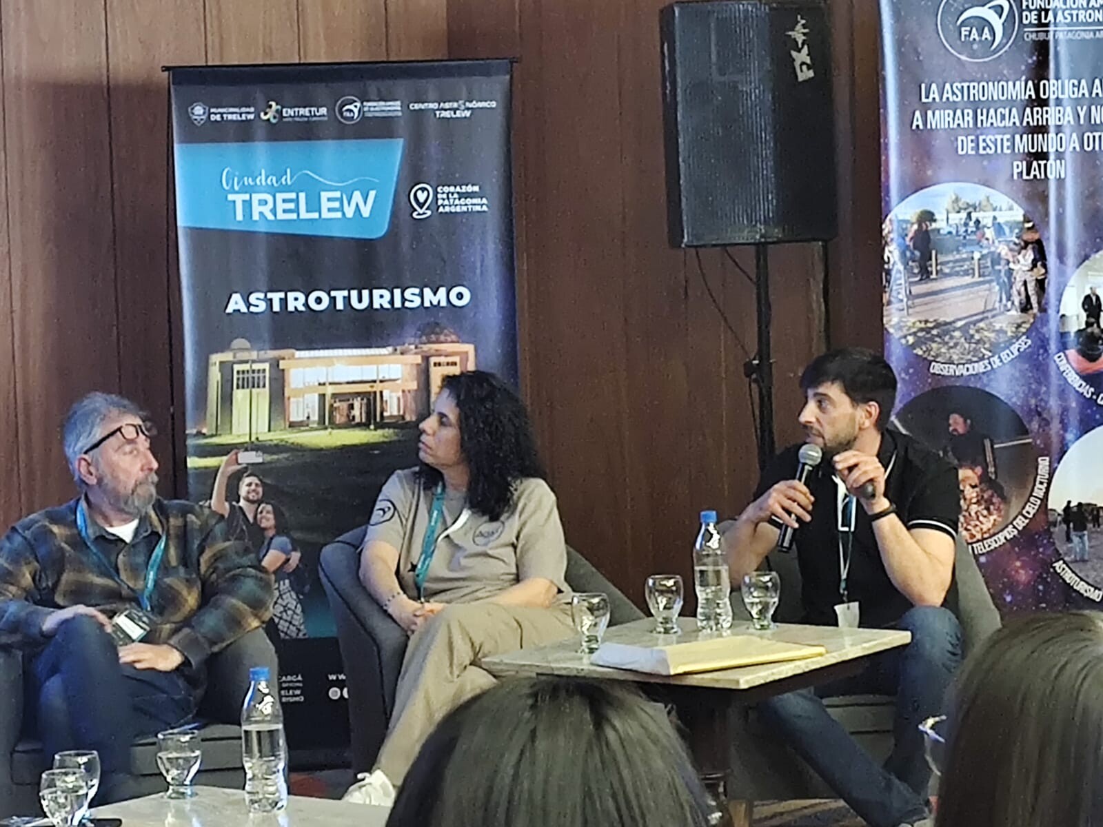 Becario de Chubut presentó su tesis doctoral basada en el turismo científico en la Provincia