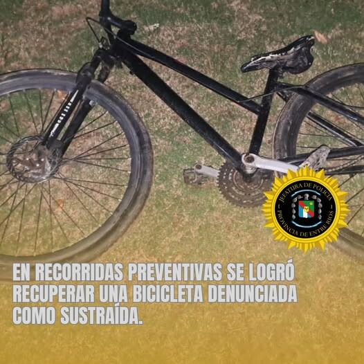EN RECORRIDAS PREVENTIVAS SE LOGRÓ RECUPERAR UNA BICICLETA DENUNCIADA COMO SUSTRAÍDA.