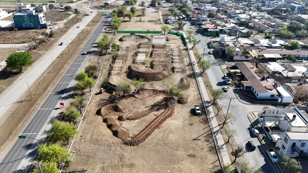 Salta renueva el bike park de zona norte con nuevas instalaciones y una pista pump track