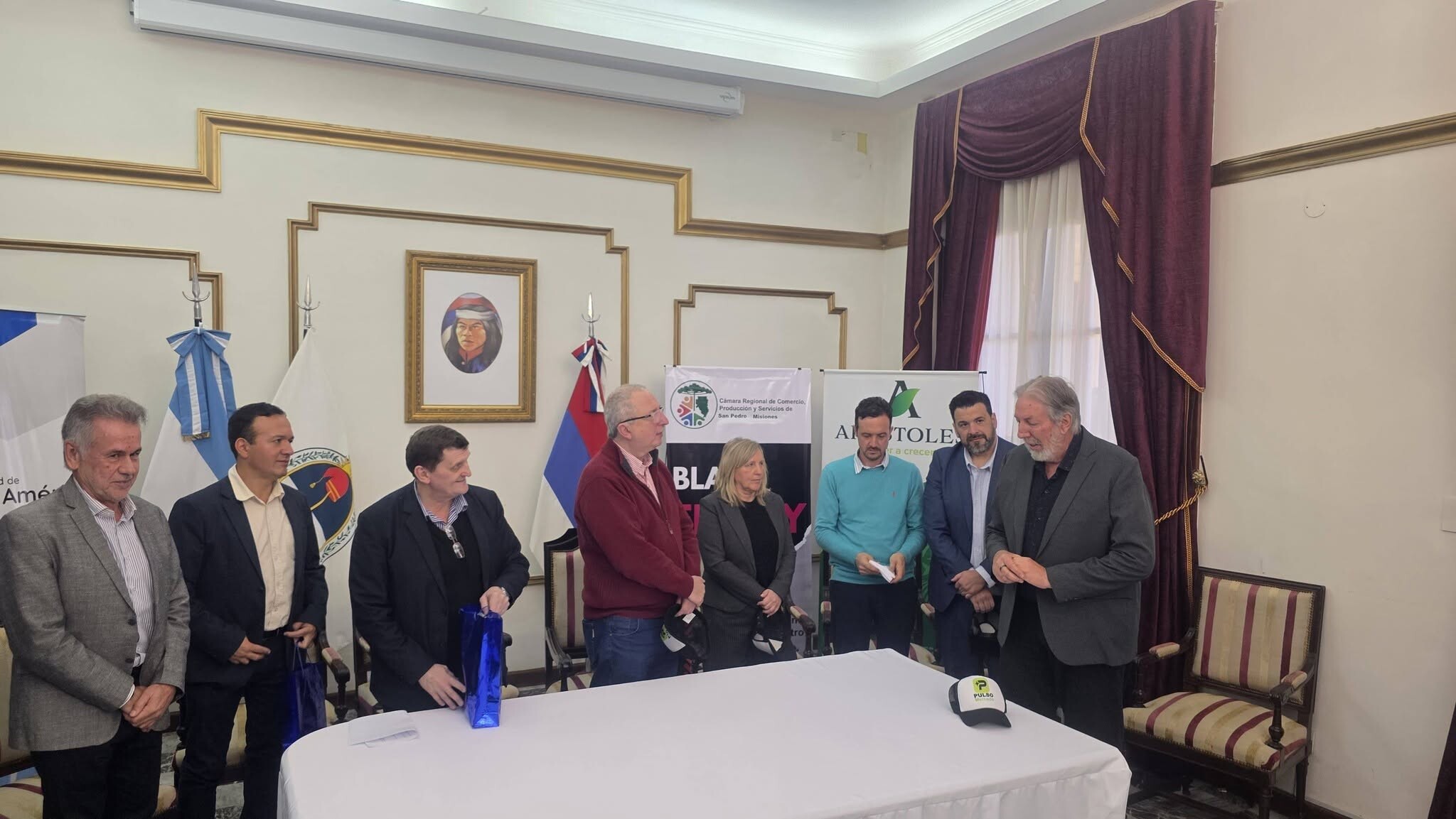 Durante la presentación, dialogamos con el ministro de Hacienda de Misiones, Adolfo Safrán