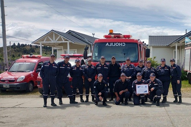 bomberos voluntarios cholila.jpg Concejales de Cholila aprueban ordenanza que fija aporte solidario a Bomberos Voluntarios