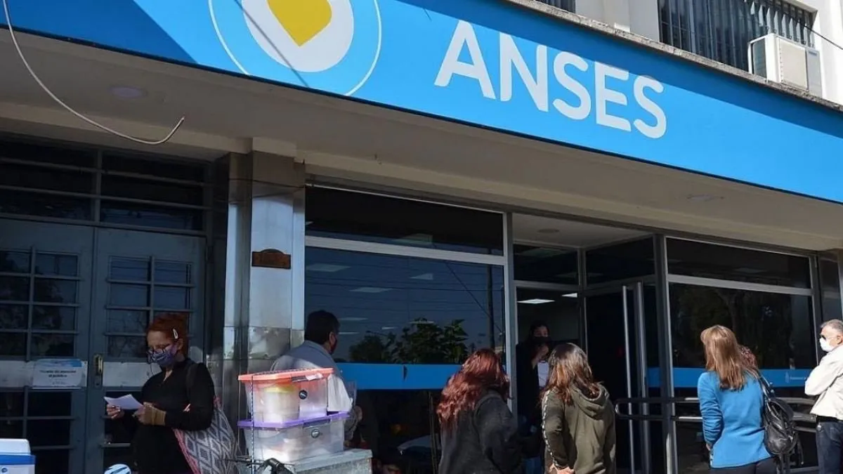 El Gobierno oficializó el bono de ANSES para los jubilados en junio