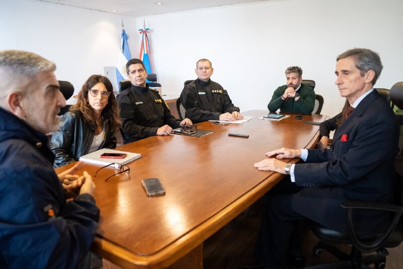 JUNTO A LA POLICÍA Y JUSTICIA, EL GOBIERNO IMPULSA UNA AGENDA DE TRABAJO CONJUNTO PARA EL ACOMPAÑAMIENTO DE LA COMUNIDAD EDUCATIVA