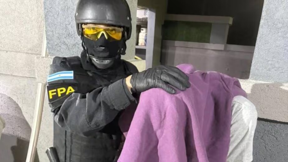 c.jpg Córdoba: Tenían una despensa de fachada y usaban menores de edad para vender droga