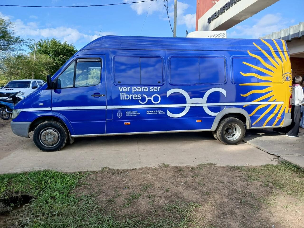 PAMPA DEL INDIO FUE SEDE DE UN NUEVO OPERATIVO DEL PROGRAMA “VER PARA SER LIBRES”