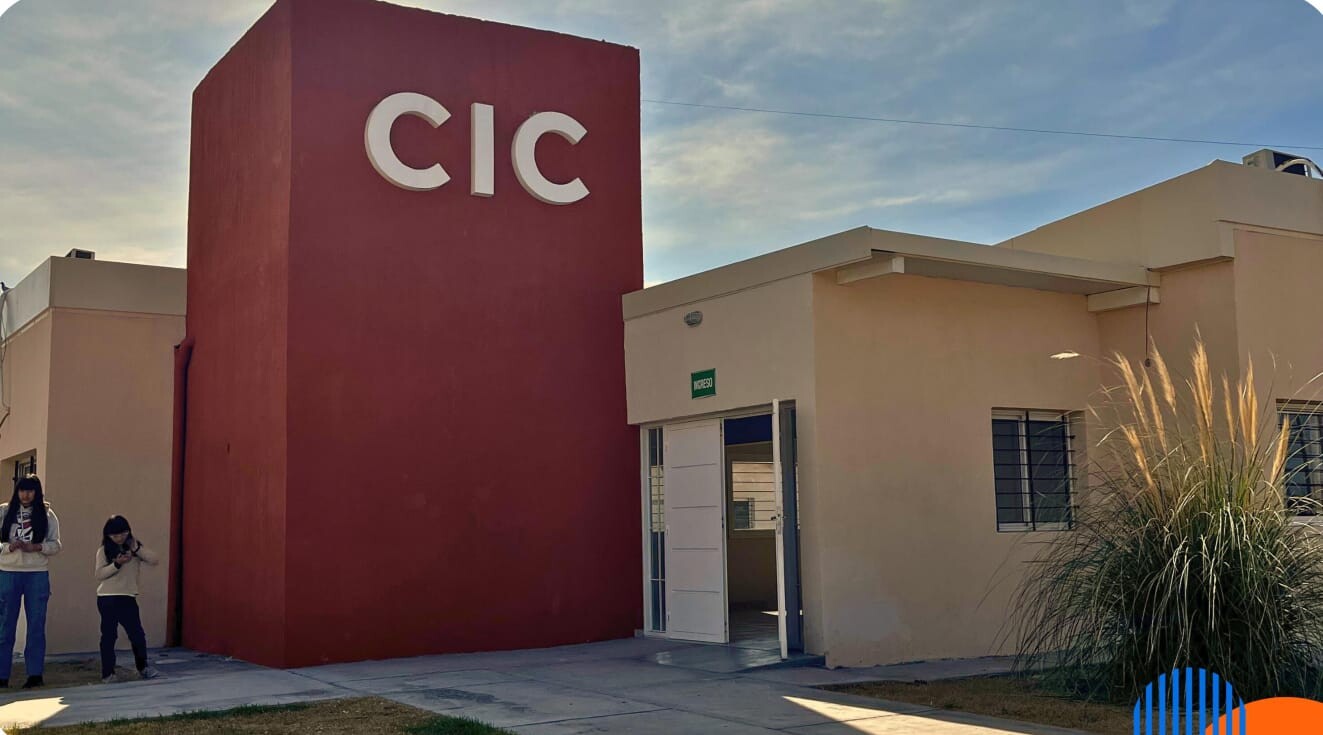 El intendente de 9 de Julio,Daniel Banega, dejo inauguradas las obras de remodelación del CIC de Villa Cabecera.