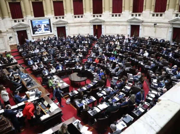 camara-diputados.webp Otro revés para Javier Milei: Diputados transformó en ley la reforma que limita los DNU