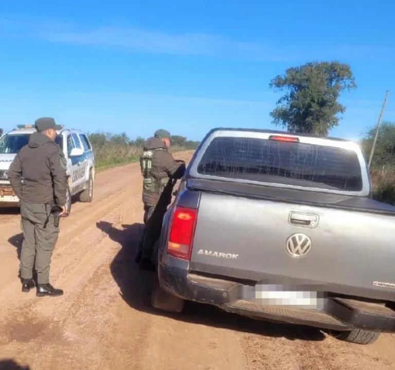 camioneta.webp En cercanÍas de Santo Tomé:Contrabandeaba cigarrillos en una camioneta robada