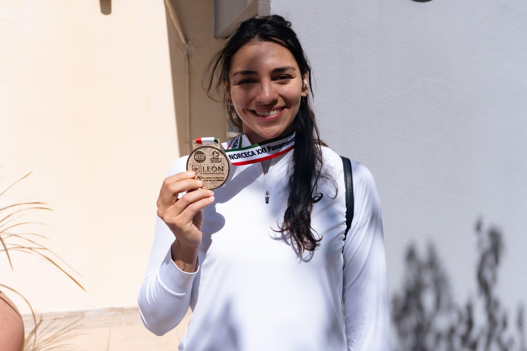 En el marco de los reconocimientos que realiza el Municipio de Pocito a deportistas, ex deportistas y dirigentes de Pocito,reconocio a Candelaria Herra, integrante de la Selección Femenina Argentina de Vóley y Bicampeona de la Copa Panamericana.