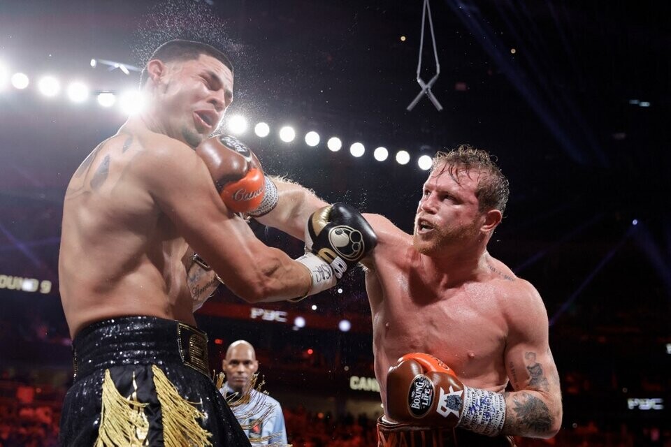 Canelo ganó claramente, facturó, no deslumbró y sigue sin noquear