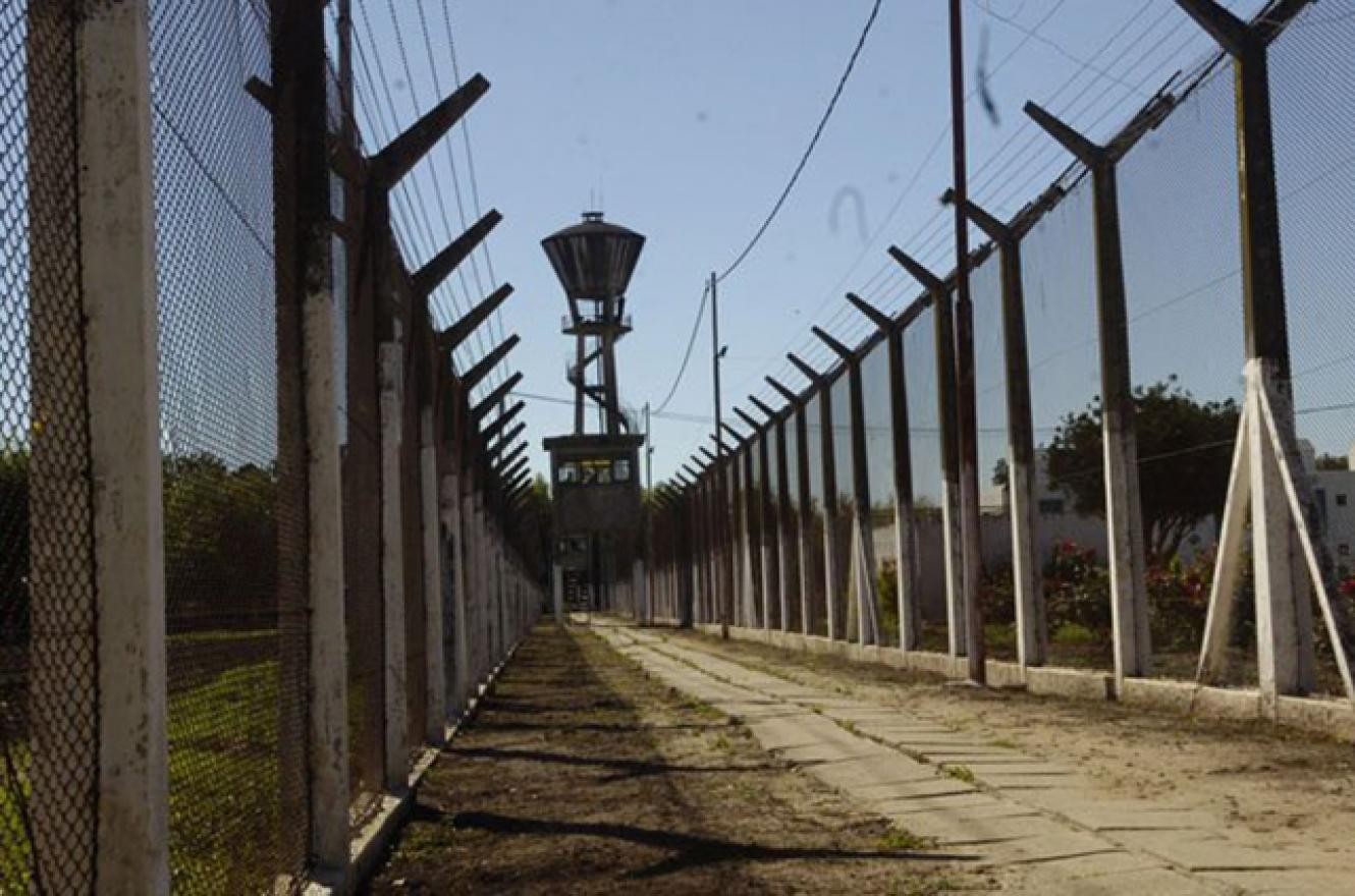 Preocupación en el Ministerio de Seguridad por masivas bajas en el Servicio Penitenciario