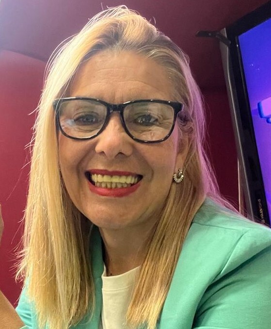 carina copia.jpeg carina copia.jpeg