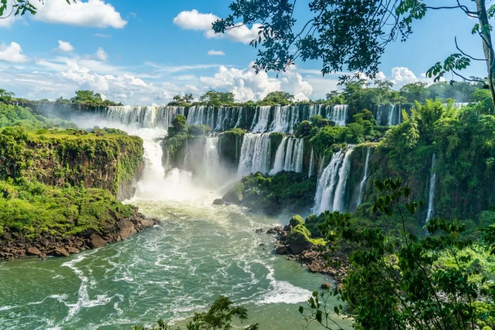 cataratas-del-iguazujpg (1).png AUTORIZAN MICROEVENTOS EN EL PARQUE NACIONAL IGUAZÚ