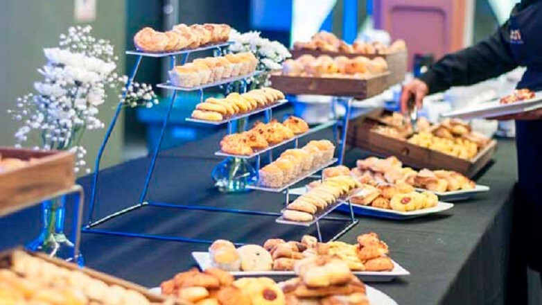 El Ministerio de Salud, a través de División Alimentos, recomienda a la población, antes de contratar un catering, solicitar la habilitación pertinente.