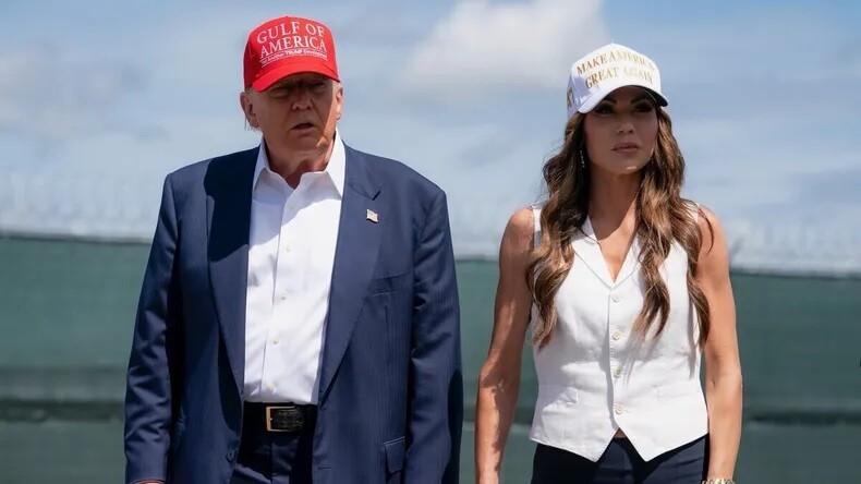 c.jpg Tras los asesinatos en Mineápolis: Donald Trump destituyó a Kristi Noem en Seguridad Nacional