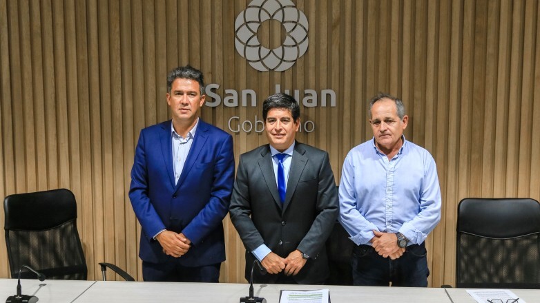 ce1ba7a2942f56ddd37b7c13c4e16b27_L.jpg Se presentó el plan de trabajo realizado en Seguridad Náutica