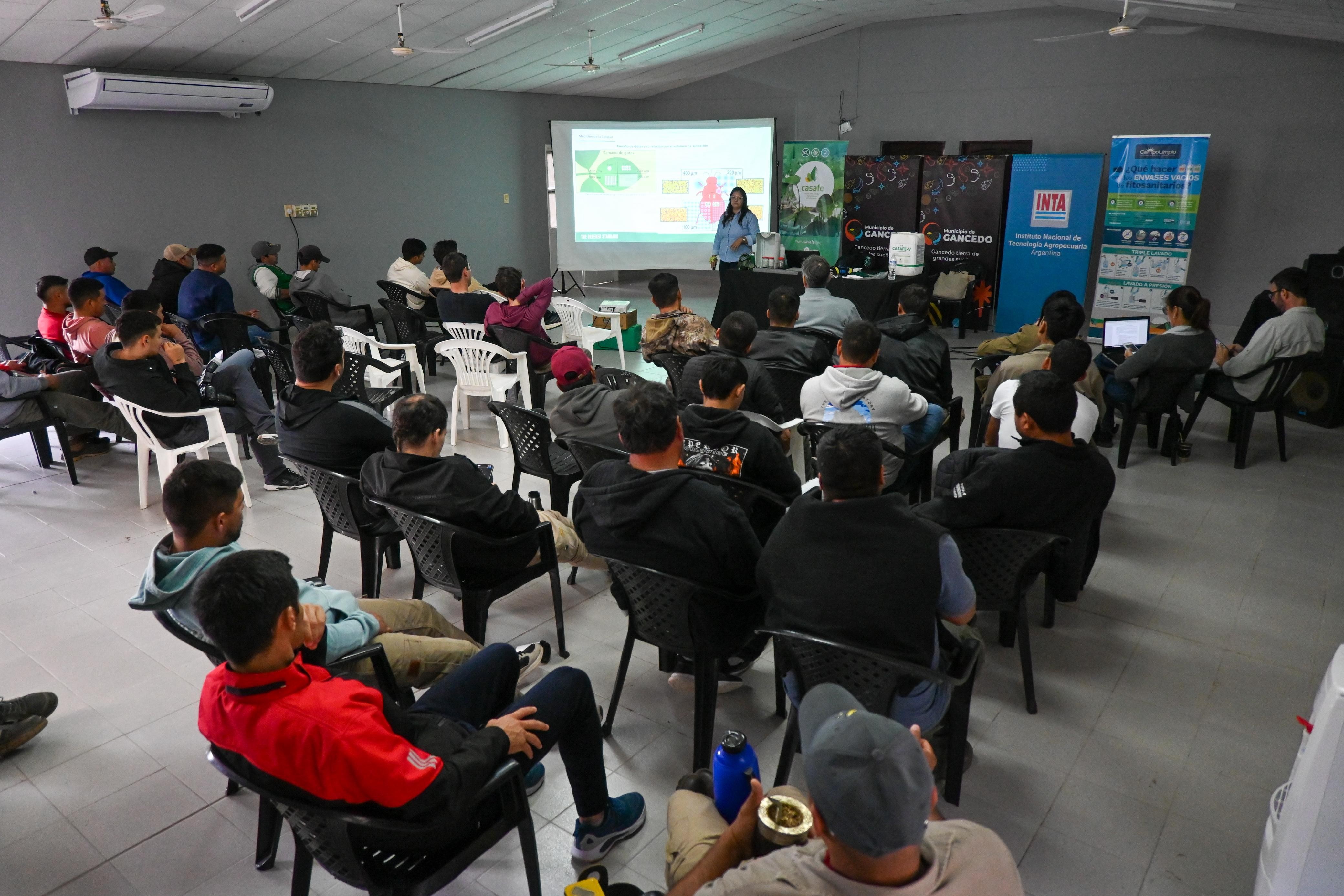cecf9d24-c689-4874-adfe-f0ec73ea157b.jpg