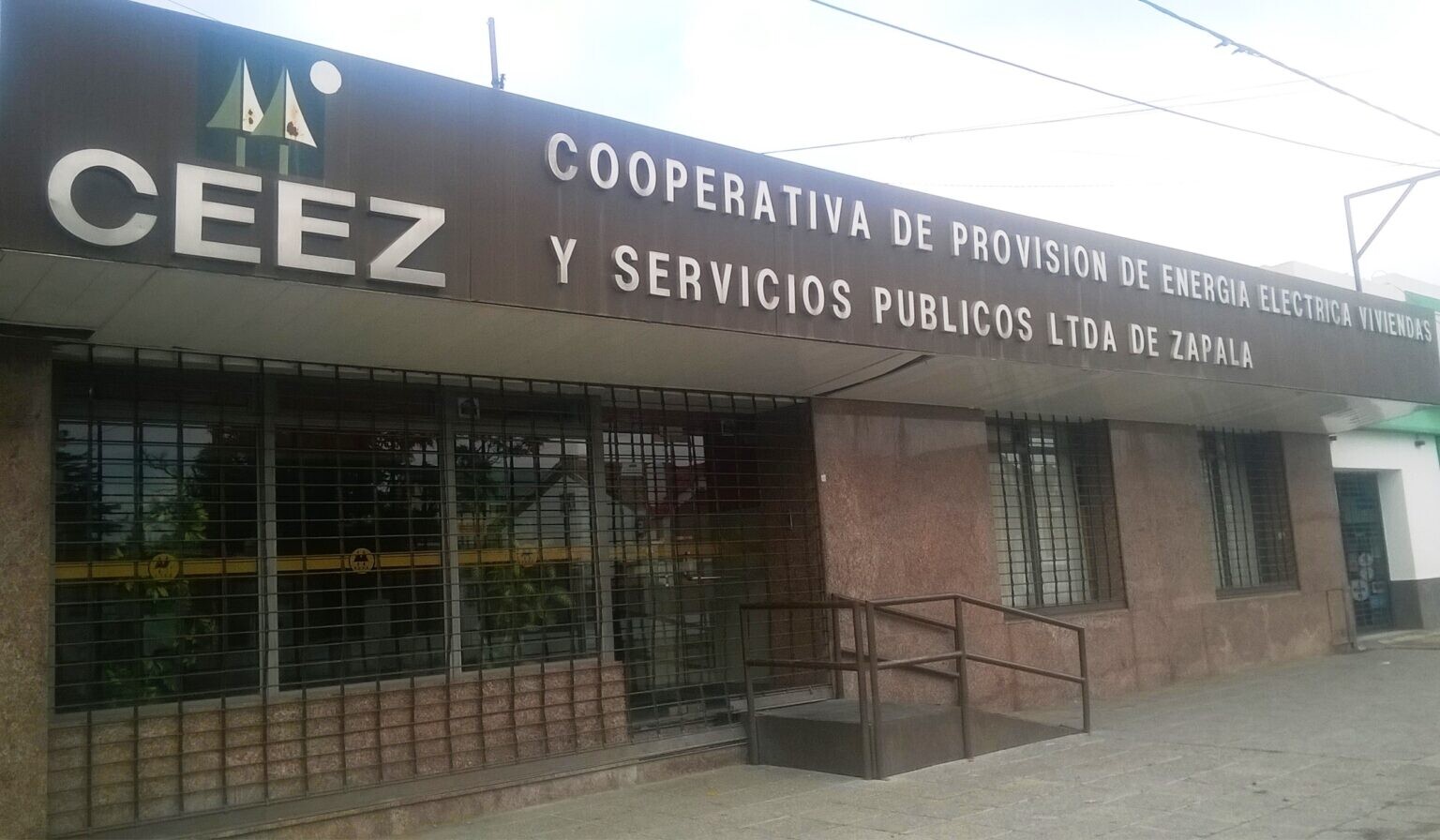 ceez.jpg El orgullo CEEZ de Zapala… devenido en botin de la politica?