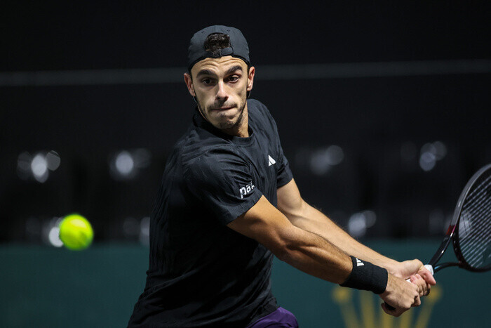 Ganó Cerúndolo en París Bercy y va contra Sinner. Perdió Ugo Carabelli