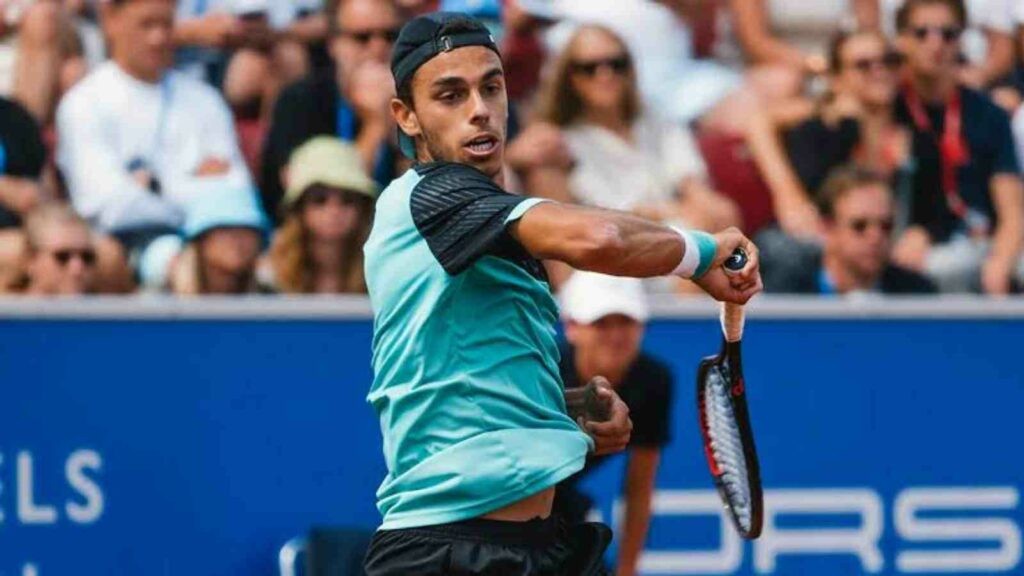 Cerúndolo le ganó a Etcheverry y pasó a octavos de final en Toronto