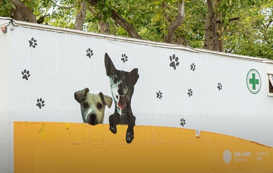 El Quirófano Móvil para mascotas atendera  en Las Chacritas durante dos dias esta semana.