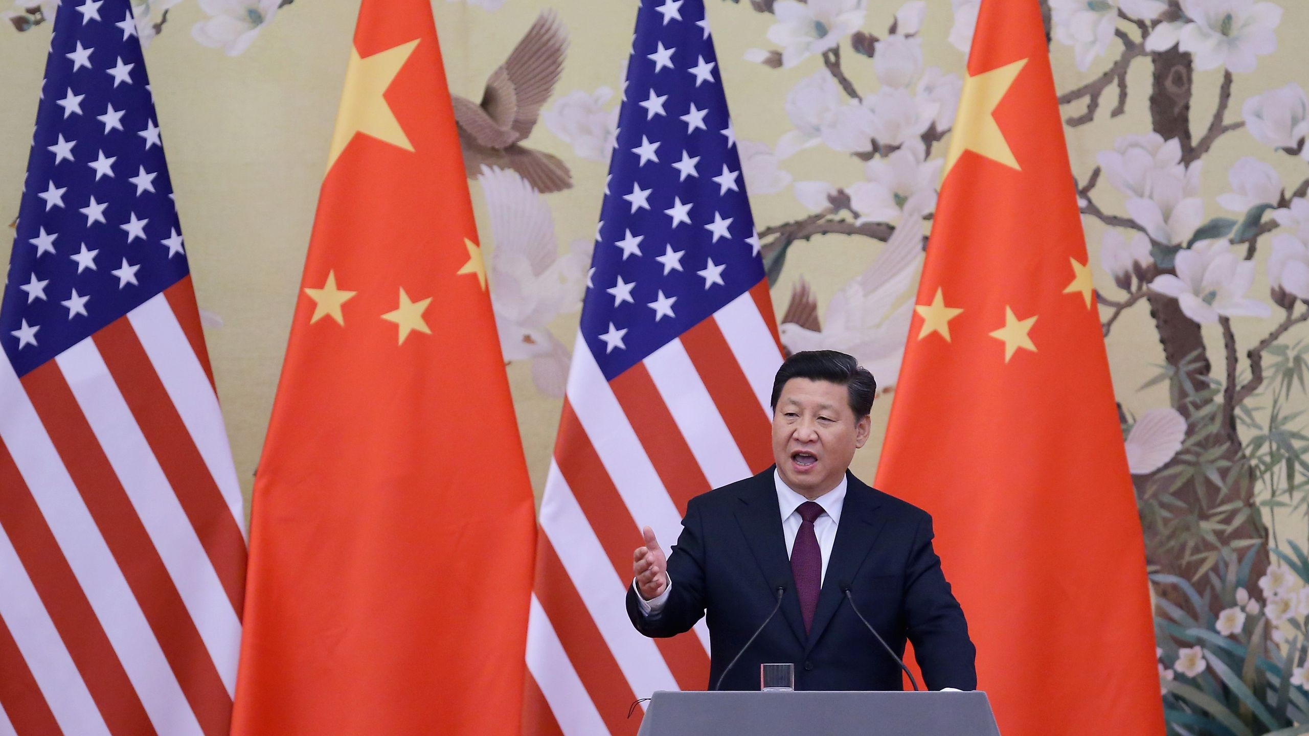 China impone aranceles del 34% a productos de EE.UU. desde el 10 de abril, en represalia a medidas similares de Trump.