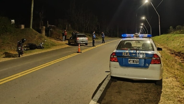choque-auto-moto-concordia.jpeg Un joven motociclista sufrió grave quebradura expuesta tras chocar con un auto