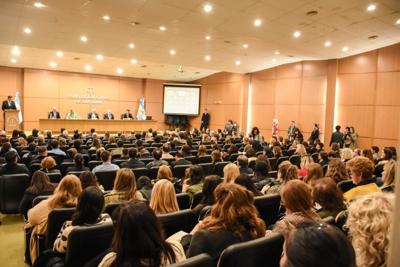 Con más de 250 asistentes entre sus modalidades presencial y online, el XIII Congreso Argentino de Justicia de Faltas, organizado por el Ministerio de Gobierno en conjunto con el Foro de Abogados de San Juan, concluyó con gran éxito.