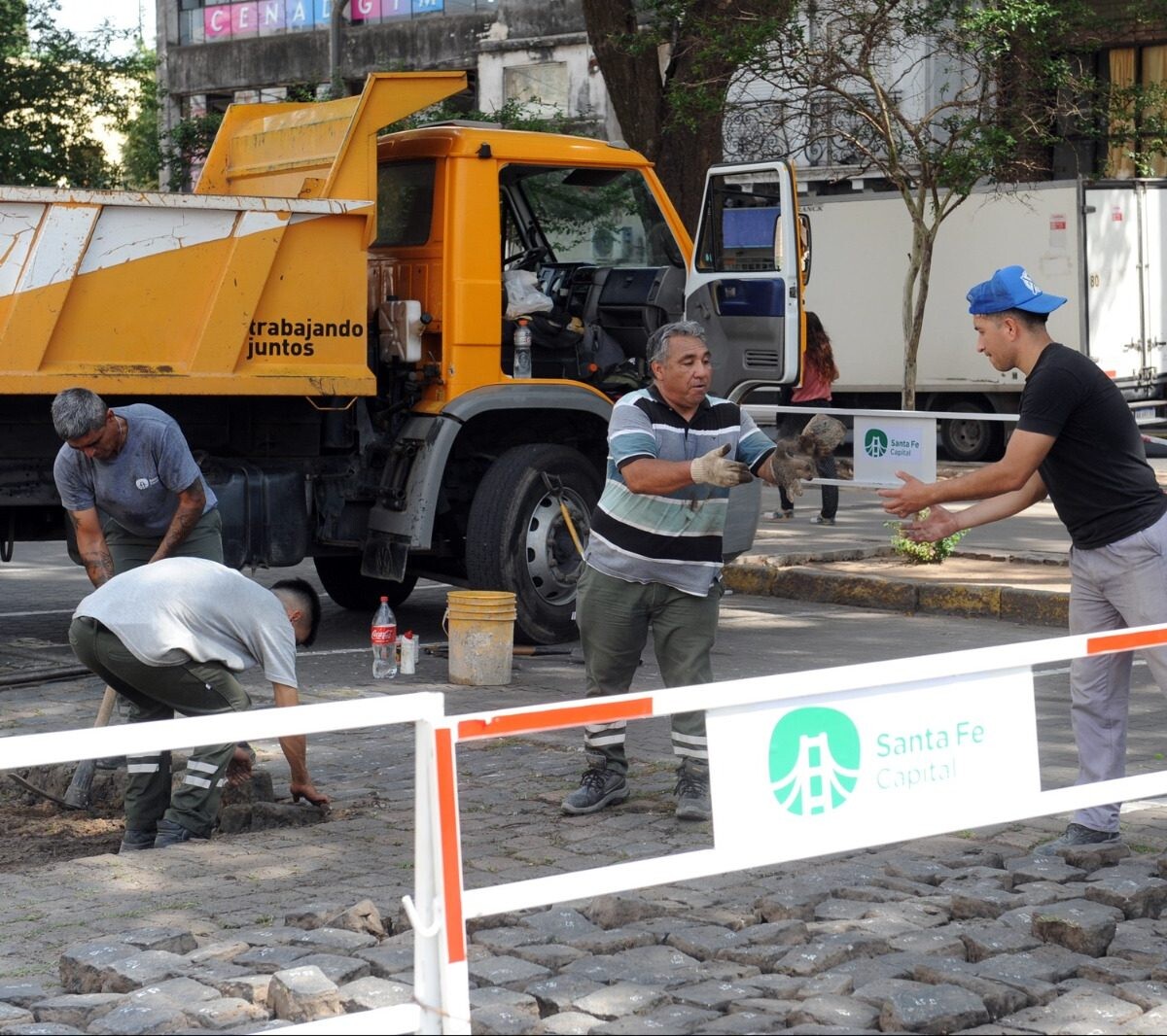 Se realizan trabajos en la nueva cloaca del Palacio Municipal