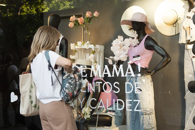 comercios-del-centro-venta-dia-la-madre-2024.webp Las ventas por el Día de la Madre 2024 bajaron 0,9% interanual