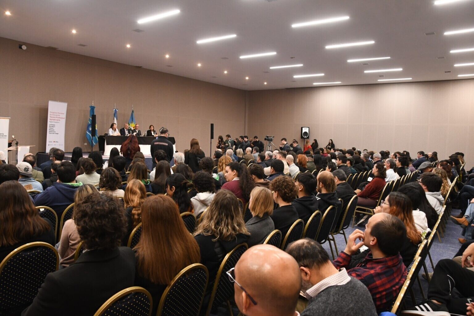 Chubut fue sede del Congreso Nacional de Educación Técnico Profesional y recibió un reconocimiento por sus políticas de alfabetización