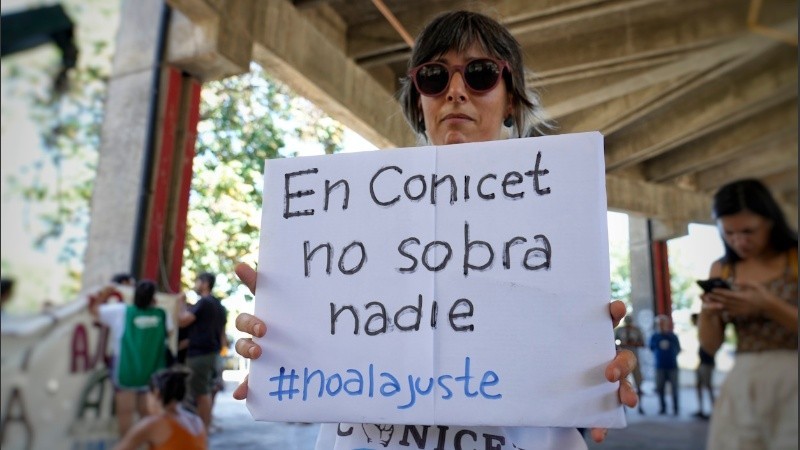En Conicet Rosario “ya renunciaron 16 investigadores; lo equivalente a un instituto completo”