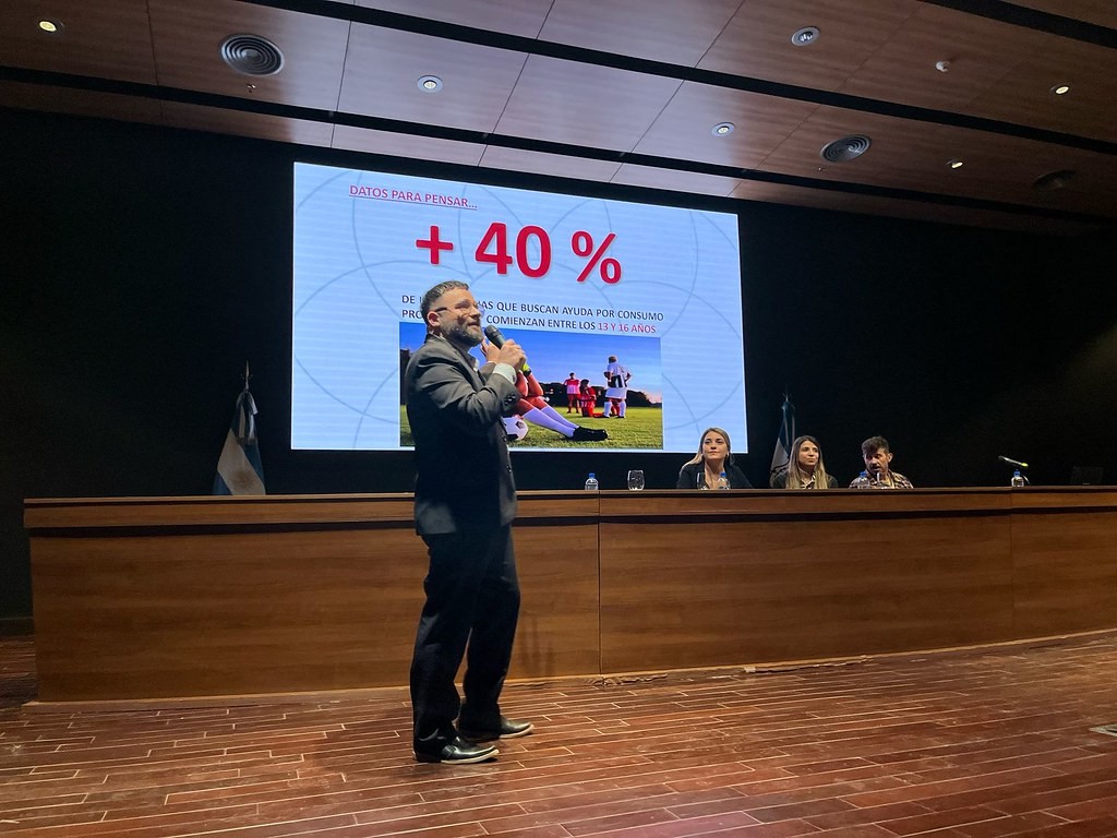 Trabajo interministerial para la prevención de consumos problemáticos en marcos deportivos