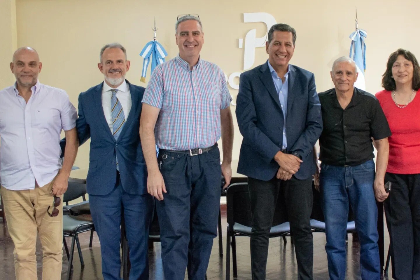El intendente del departamento de Pocito, Fabián Aballay, firmó un importante convenio con vecinos del departamento.
