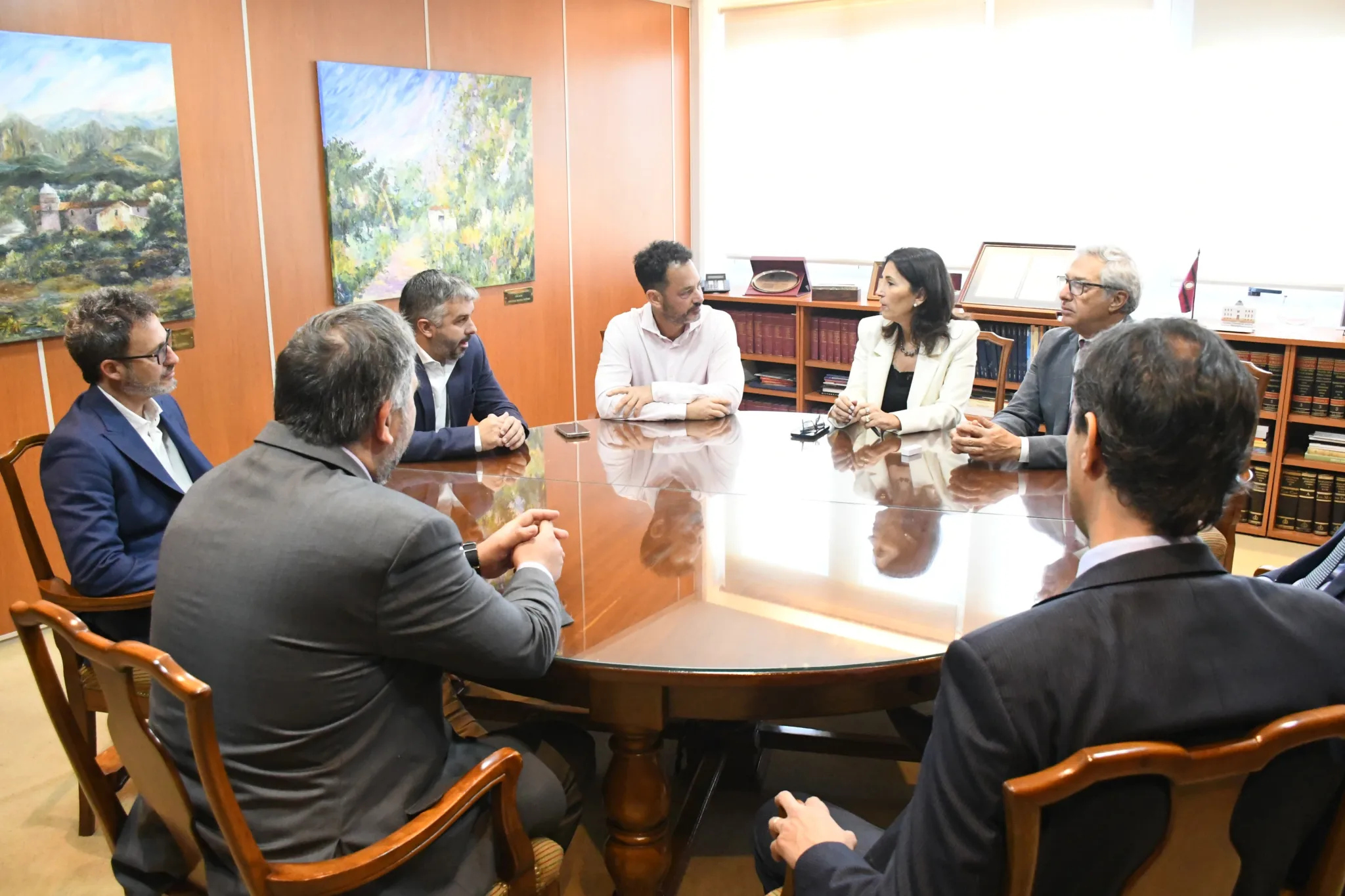 convenio-muni-y-corte-de-justicia-3-2048x1365.webp