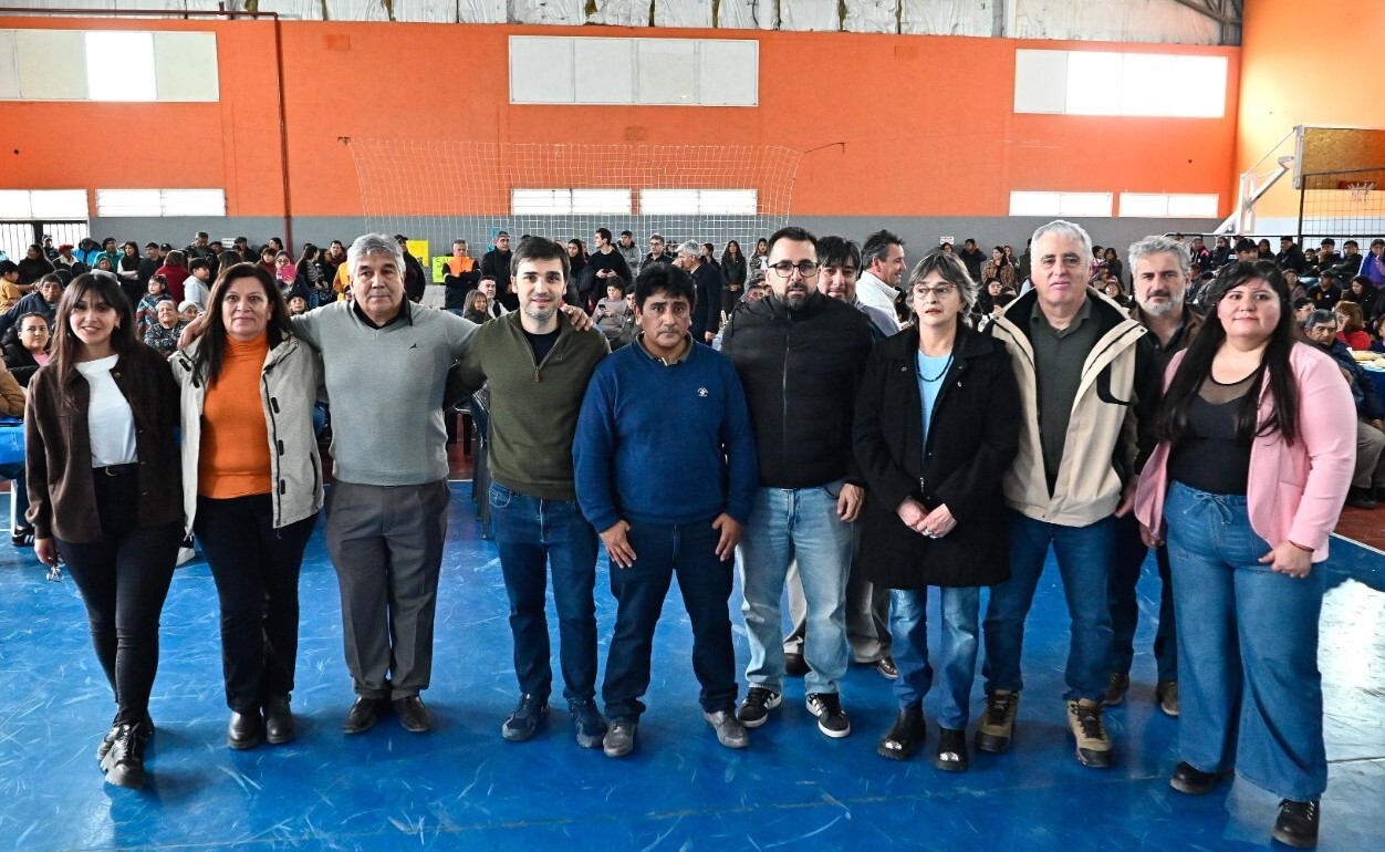 coopetel firma convenio1.jpeg