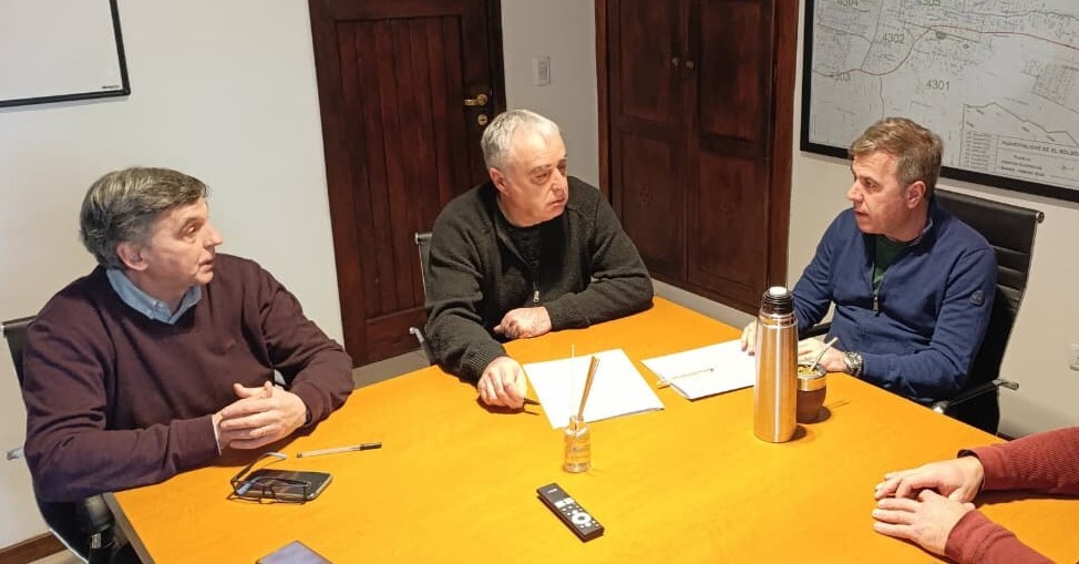 coopetel y meb garrafas.jpeg