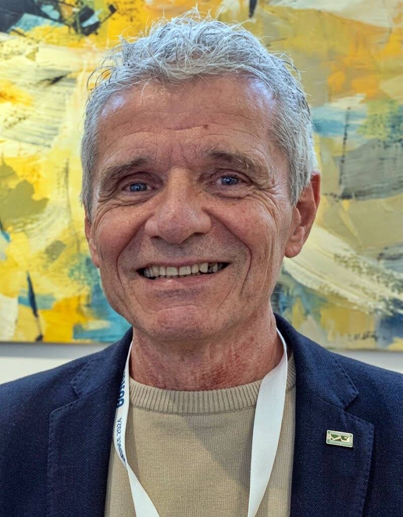 Carlos Corda recibe una distinción histórica: Caballero de la Orden de Santiago