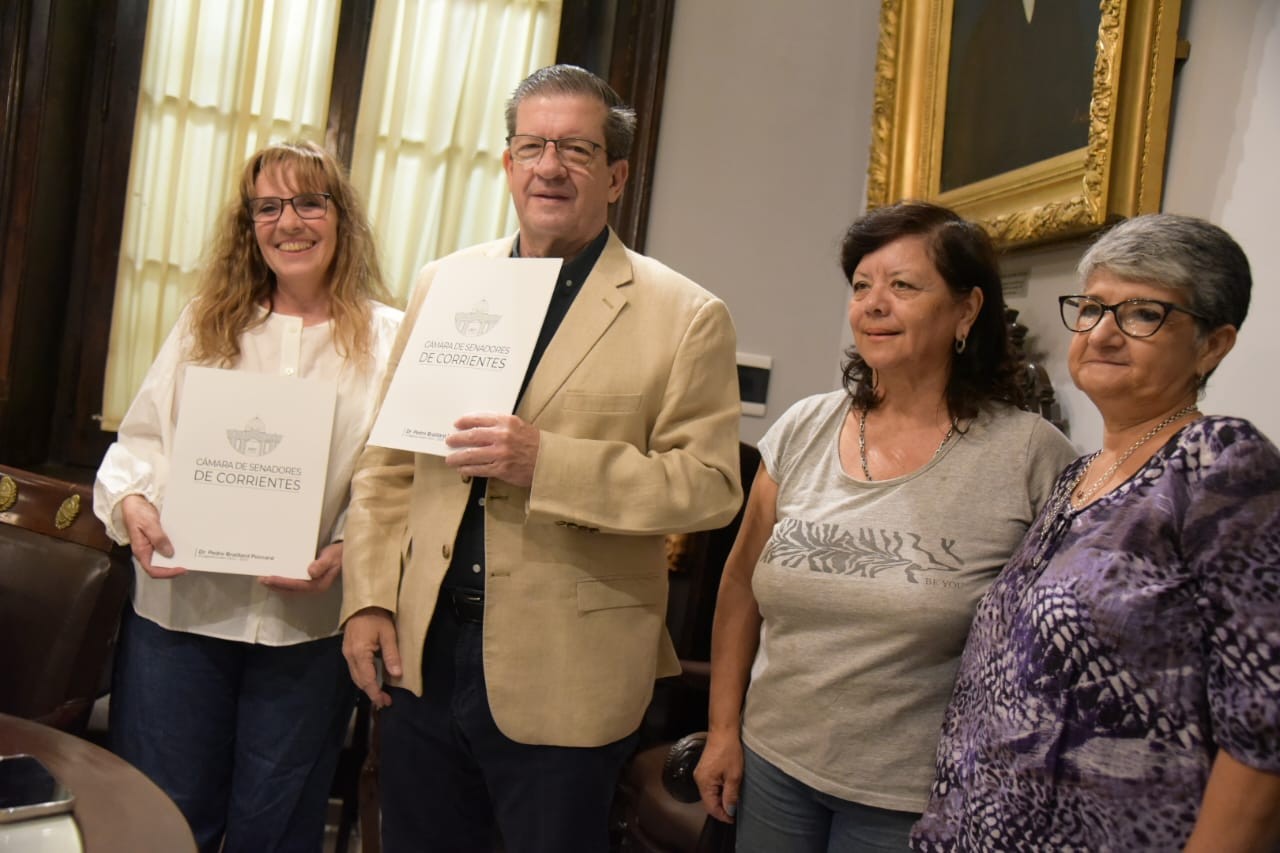 ctes.jpg EL Vicegobernador de Corrientes firmó convenio con la asociación «Ángeles de mi Tierra»