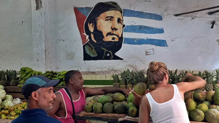 GRAVÍSIMA Y VULNERABLE SITUACIÓN SOCIO-ECONÓMICA GOLPEA A CUBA: FRENTE A LA PRESIÓN DE TRUMP, LA ISLA PLANEA ABRIR MÁS DE 300 COMEDORES COMUNITARIOS.