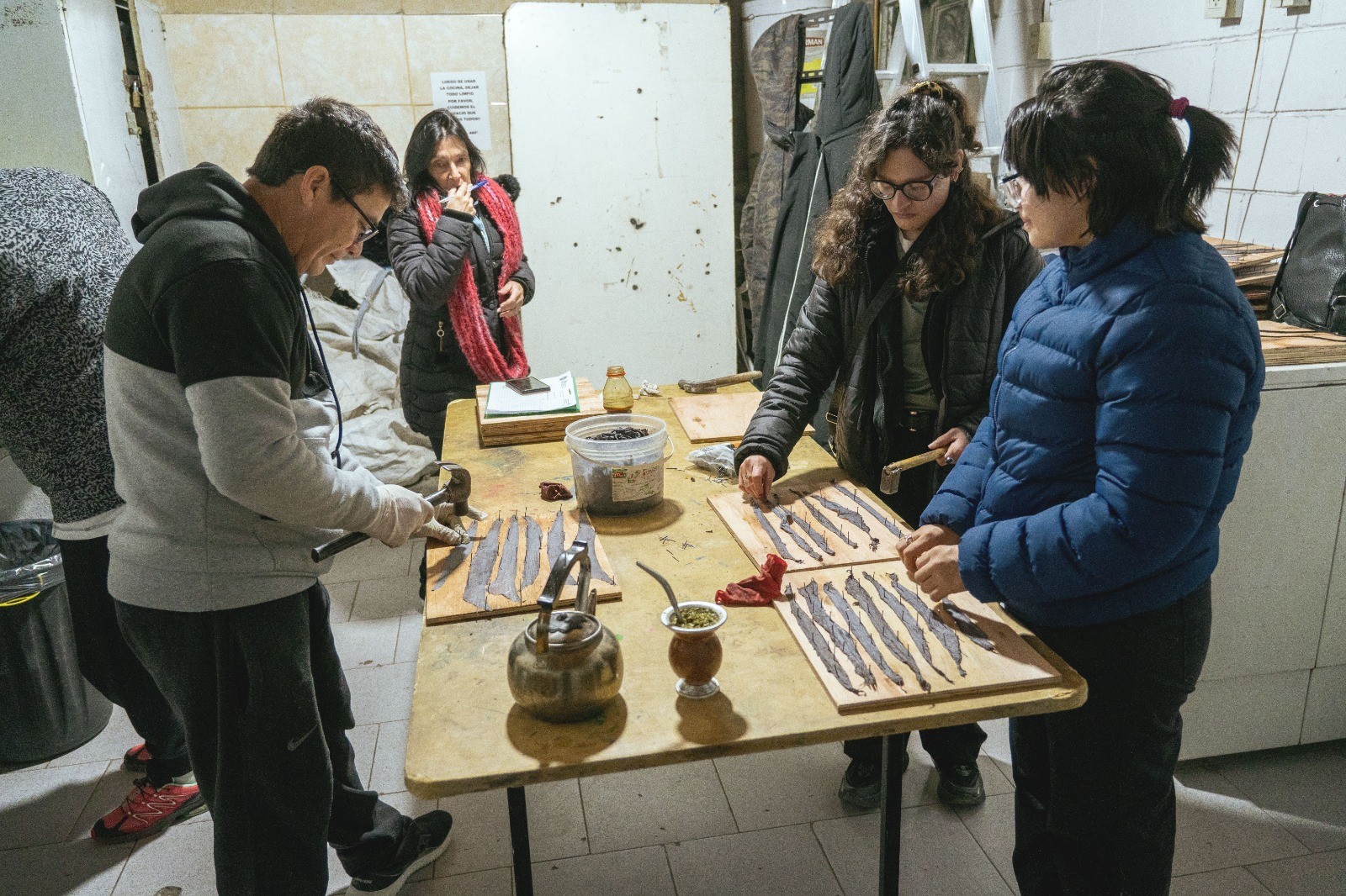 Balance positivo del taller de curtido de piel de pescado patagónico en Rawson