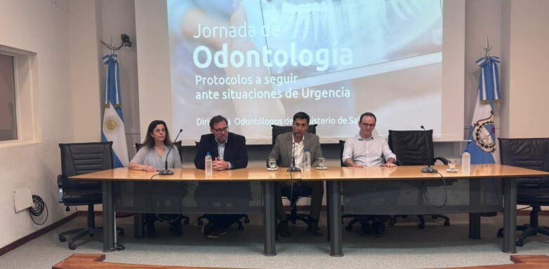 d1d17e309a4494a42197a11b35cc3977_L.jpg Salud convocó a especialistas en el marco del Día del Odontólogo Latinoamericano