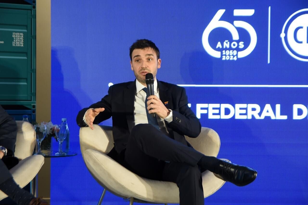 Torres participó de la Cumbre Federal de Logística y destacó el potencial industrial de Chubut y la Patagonia