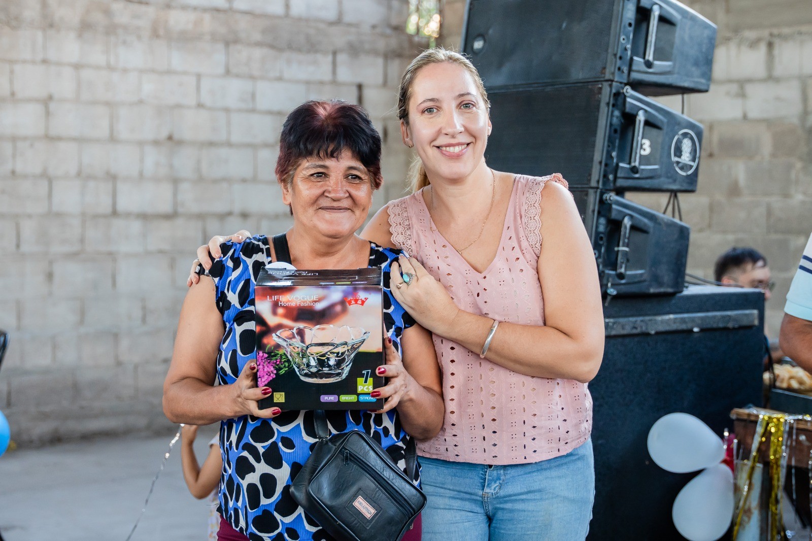 d69be926-fc39-4e00-9e0e-9ba7e315a146.jfif La ministra de Gobierno, Laura Palma, celebró una jornada especial dedicada a la mujer con las vecinas de Pocito.